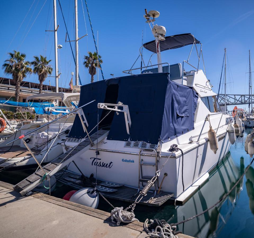 Spacious And Charming Boat In Port Forum Hotel Sant Adria de Besos Bagian luar foto